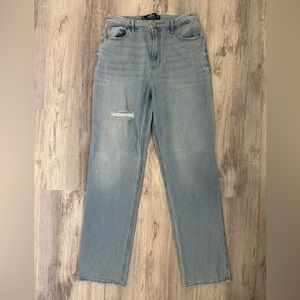 Hollister Ultra High Rise Stacked Vintage Straight Jeans